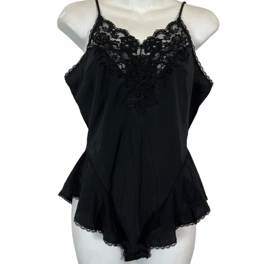 Lucie Ann II Womens Vintage Black Teddy Lingerie Lace One Piece Ruffle Leg sz M